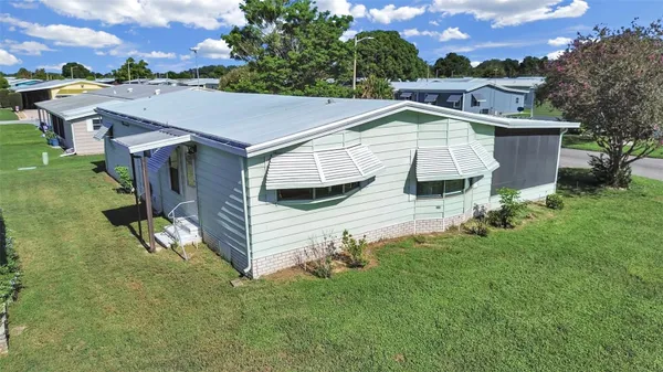 Property Slideshow image 2 of 32 | 4950 foxwood blvd, Lakeland, FL, 33810