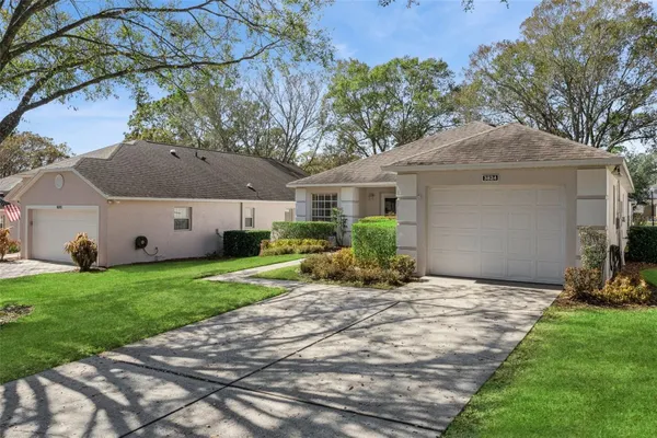 Property Slideshow image 2 of 40 | 3824 westerham dr, Clermont, FL, 34711