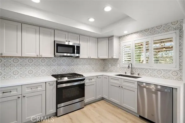Property Slideshow image 3 of 27 | 28142 via, Mission Viejo, CA, 92692