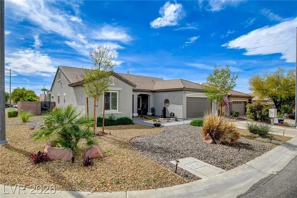 Property Slideshow image 2 of 35 | 2831 goldcreek st, Henderson, NV, 89052