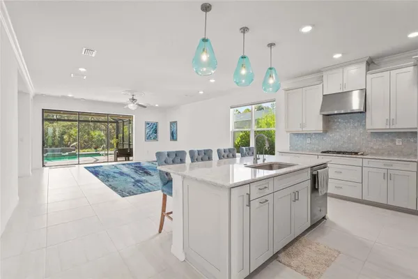 Property Slideshow image 3 of 41 | 10179 milky way cir, Sarasota, FL, 34241
