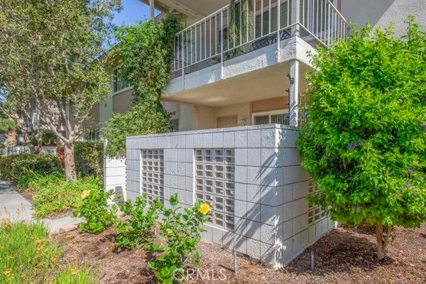 Property Slideshow image 2 of 18 | 184 avenida majorca c, Laguna Woods, CA, 92637