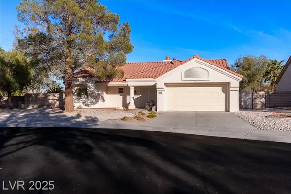 Property Slideshow image 2 of 28 | 3108 archwood way, Las Vegas, NV, 89134