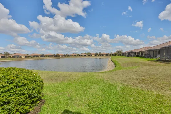 Property Slideshow image 3 of 72 | 5508 sunset falls dr, Apollo Beach, FL, 33572
