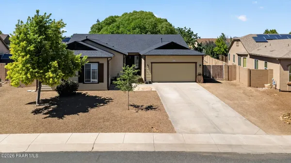 Property Slideshow image 3 of 54 | 7892 e mesteno rd, Prescott Valley, AZ, 86315