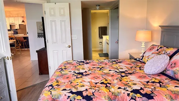 Property Slideshow image 3 of 31 | 433 cerromar ln 331, Venice, FL, 34293