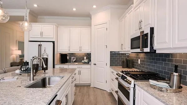 Property Slideshow image 3 of 23 | 3208 vicenza ct, Bradenton, FL, 34211