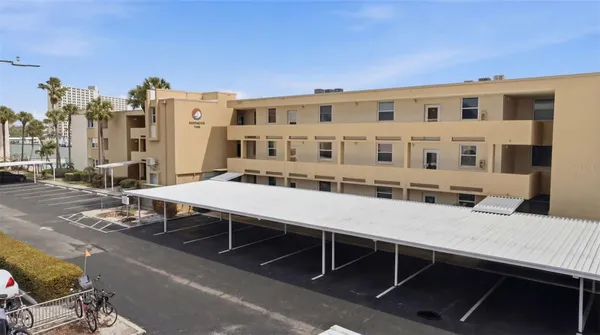 Property Slideshow image 2 of 56 | 7465 bay island dr 112, South Pasadena, FL, 33707