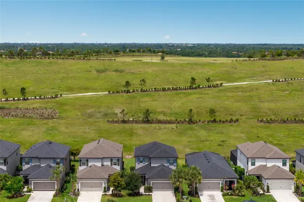 Property Slideshow image 3 of 45 | 5504 summit gln, Bradenton, FL, 34203