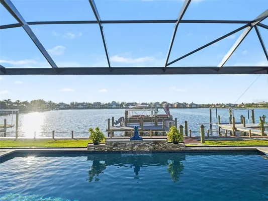 Property Slideshow image 2 of 54 | 1018 overlook ct, Bradenton, FL, 34208