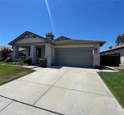 Property Slideshow image 2 of 11 | 8155 faldo ave, Hemet, CA, 92545