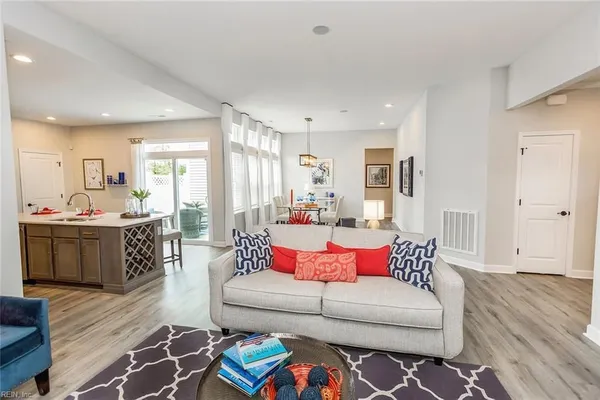 Property Slideshow image 3 of 40 | 1100 capella ln a, Suffolk, VA, 23434