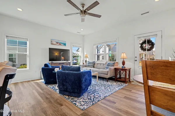 Property Slideshow image 2 of 47 | 912 fresnel run, Wilmington, NC, 28412
