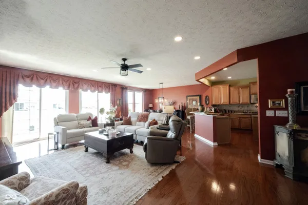 Property Slideshow image 3 of 51 | 15246 trebbiano dr, Fishers, IN, 46037