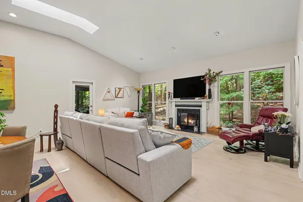Property Slideshow image 2 of 39 | 672 spindlewood, Pittsboro, NC, 27312
