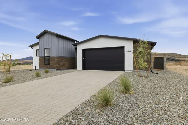 Property Slideshow image 2 of 36 | 5351 e edgar way, Prescott Valley, AZ, 86314