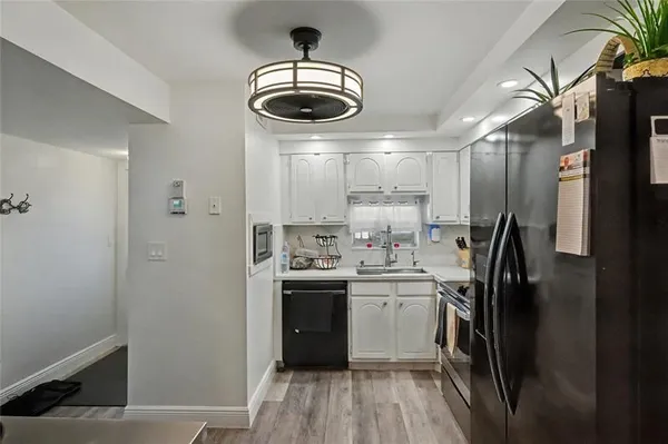 Property Slideshow image 2 of 55 | 9520 s hollybrook lake dr 103, Pembroke Pines, FL, 33025