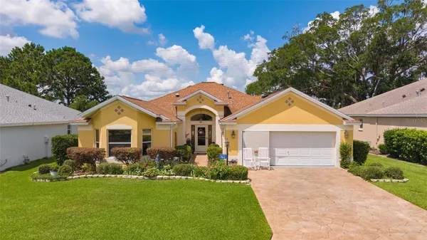 Property Slideshow image 2 of 62 | 16840 se 85th sapelo ct, The Villages, FL, 32162