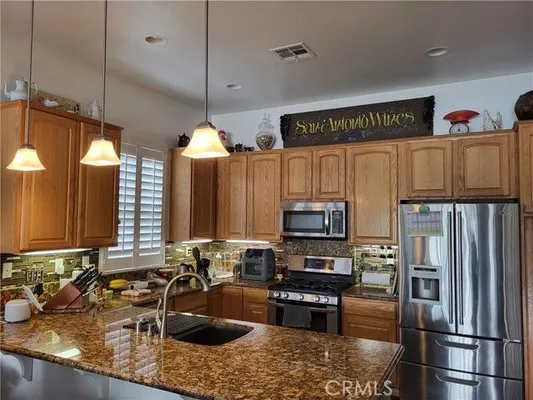 Property Slideshow image 2 of 13 | 483 brooklawn dr, Banning, CA, 92220