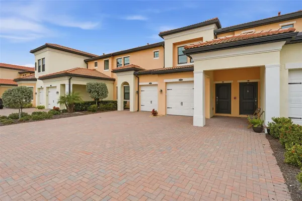 Property Slideshow image 2 of 100 | 10212 staggerbush dr unit 202, Venice, FL, 34293