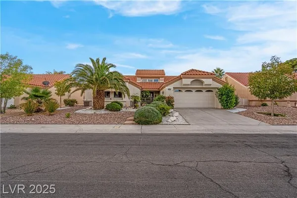 Property Slideshow image 2 of 60 | 8909 meadowood dr, Las Vegas, NV, 89134