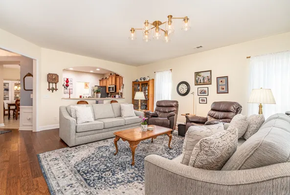 Property Slideshow image 2 of 29 | 1154 bastion cir, Mount Juliet, TN, 37122