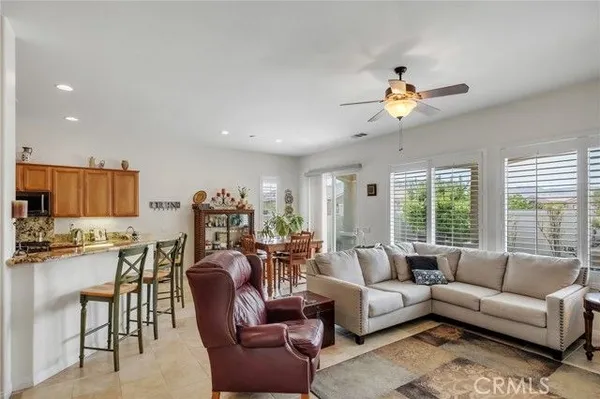 Property Slideshow image 2 of 32 | 19441 royal oaks rd, Apple Valley, CA, 92308