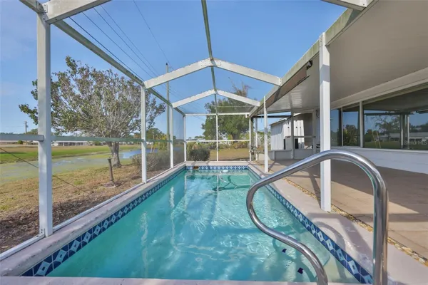 Property Slideshow image 2 of 63 | 1502 desert hills dr, Sun City Center, FL, 33573