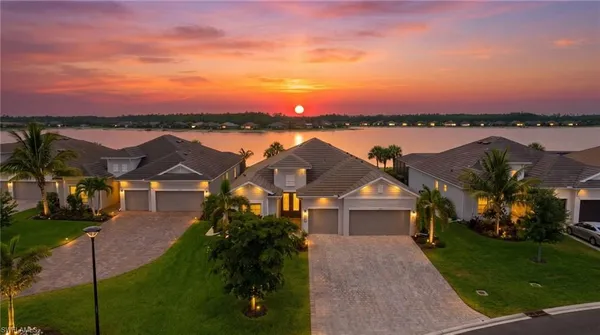 Property Slideshow image 2 of 50 | 13556 blue bay cir, Fort Myers, FL, 33913