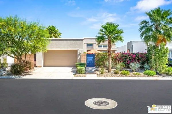 Property Slideshow image 2 of 40 | 1156 cyan ln, Palm Springs, CA, 92262