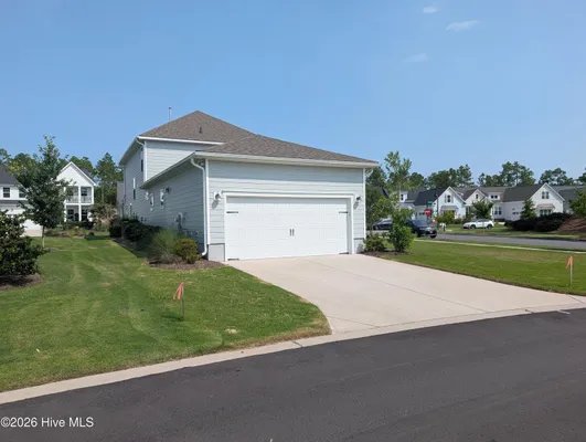 Property Slideshow image 3 of 16 | 962 trisail ter, Wilmington, NC, 28412