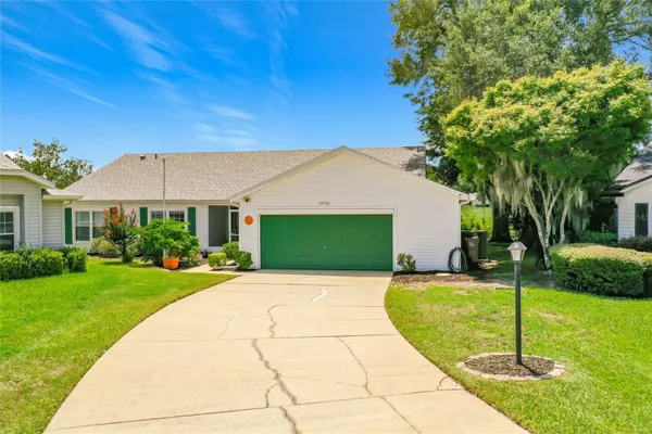 Property Slideshow image 2 of 52 | 25106 meriweather rd, Leesburg, FL, 34748