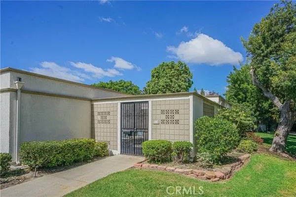 Property Slideshow image 2 of 43 | 261 calle aragon a, Laguna Woods, CA, 92637