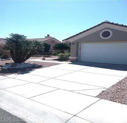Property Slideshow image 2 of 32 | 10033 woodhouse dr, Las Vegas, NV, 89134