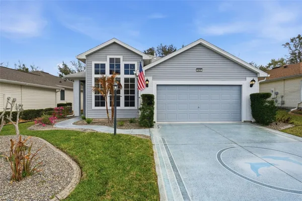 Property Slideshow image 2 of 76 | 5135 indian ocean loop, Tavares, FL, 32778