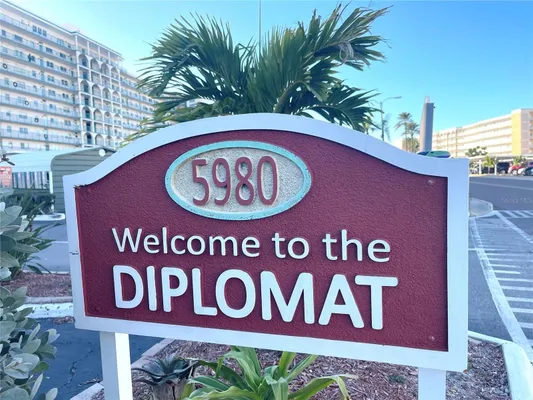 Property Slideshow image 3 of 71 | 5980 shore blvd 111, Gulfport, FL, 33707