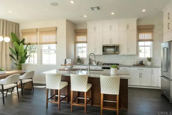 Property Slideshow image 2 of 10 | 1746 camino strava, Chula Vista, CA, 91913
