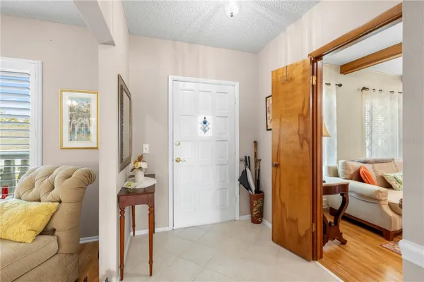 Property Slideshow image 2 of 50 | 2221 swedish dr apt 55, Clearwater, FL, 33763