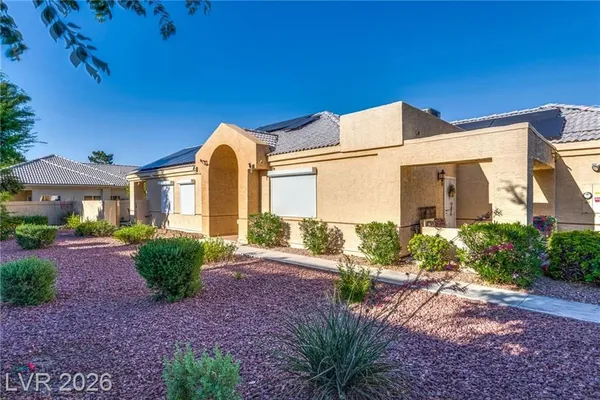 Property Slideshow image 2 of 40 | 5320 fieldstone rd, Las Vegas, NV, 89107