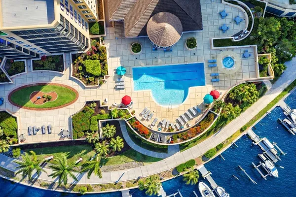 Property Slideshow image 2 of 36 | 3321 sunset key cir 502, Punta Gorda, FL, 33955