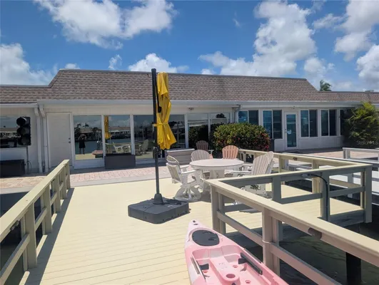 Property Slideshow image 3 of 21 | 542 boca ciega point blvd 2108, Madeira Beach, FL, 33708