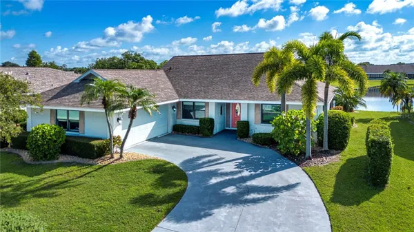 Property Slideshow image 2 of 77 | 1527 fort duquesna dr, Sun City Center, FL, 33573