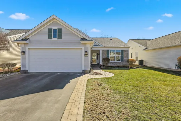 Property Slideshow image 2 of 28 | 14495 tawny ln, Huntley, IL, 60142