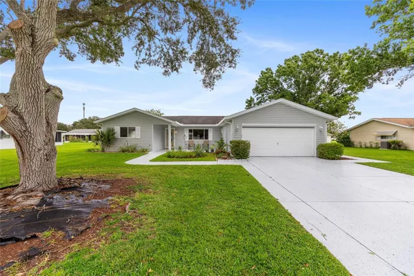 Property Slideshow image 2 of 46 | 10435 se 178th pl, Summerfield, FL, 34491