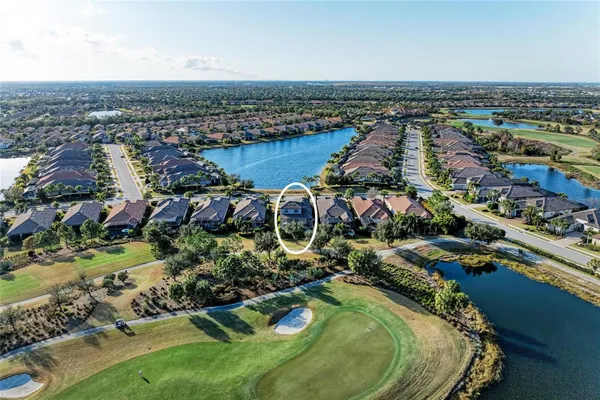 Property Slideshow image 2 of 83 | 4921 napoli run, Lakewood Ranch, FL, 34211