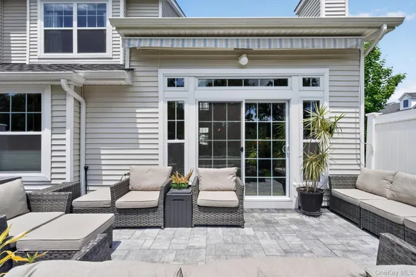 Property Slideshow image 2 of 42 | 104 ari ln, Brookhaven, NY, 11934