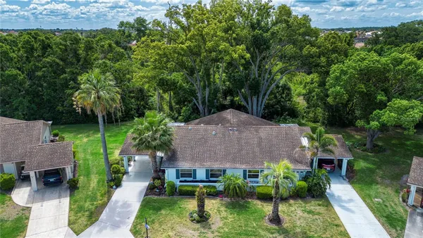 Property Slideshow image 3 of 39 | 505 finsbury cir a, Sun City Center, FL, 33573