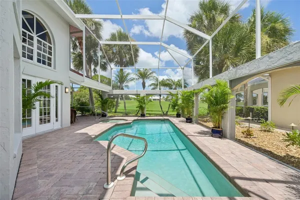 Property Slideshow image 3 of 32 | 404 cardiff rd 17, Venice, FL, 34293