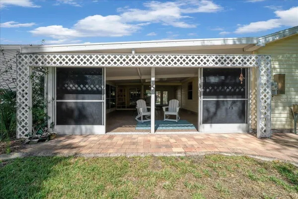 Property Slideshow image 2 of 64 | 1133 del toro dr, Lady Lake, FL, 32159
