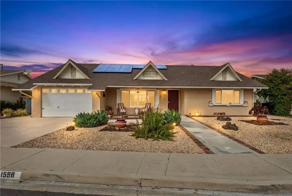 Property Slideshow image 3 of 26 | 1598 amberwood dr, Hemet, CA, 92543